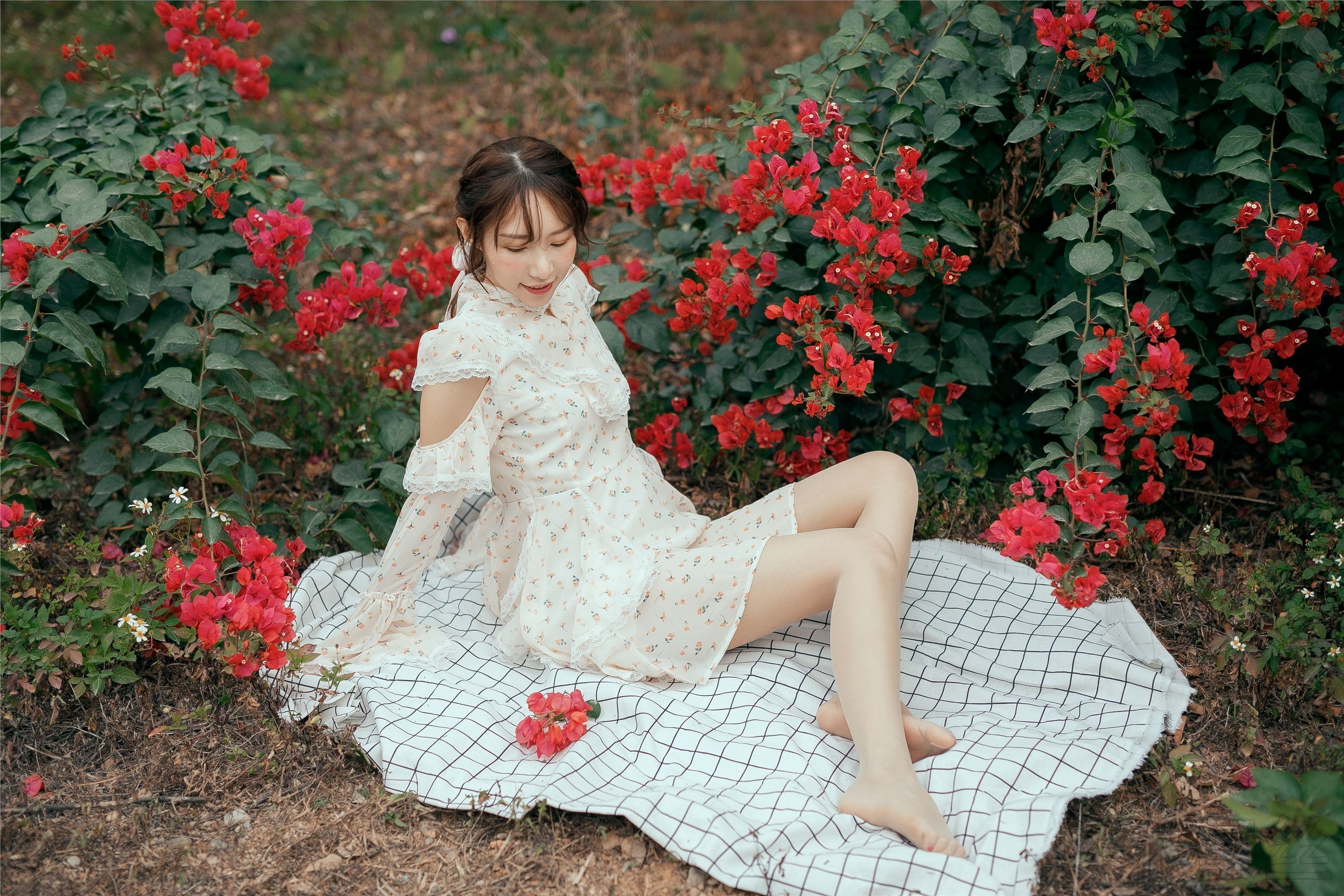 尤蜜丝 穿搭写真 NO.041